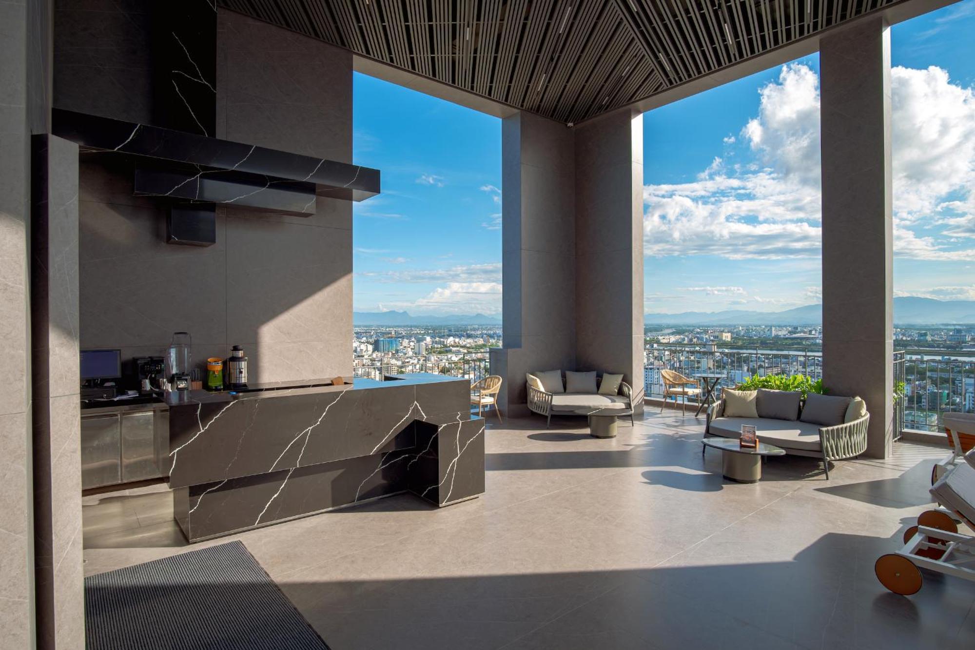 M Hotel Danang מראה חיצוני תמונה The Sky Garden