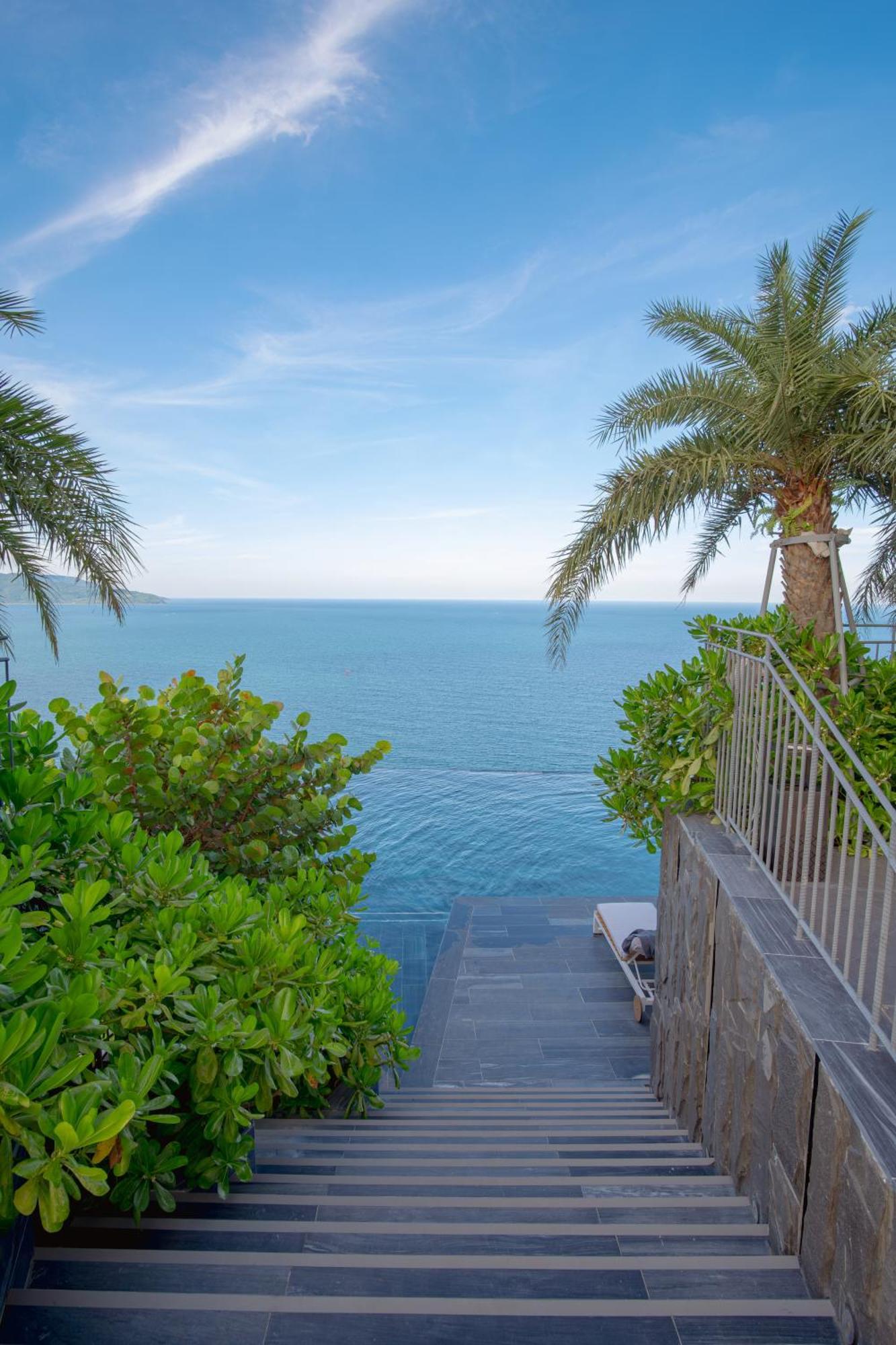 M Hotel Danang מראה חיצוני תמונה View of the Gulf of Thailand from the hotel