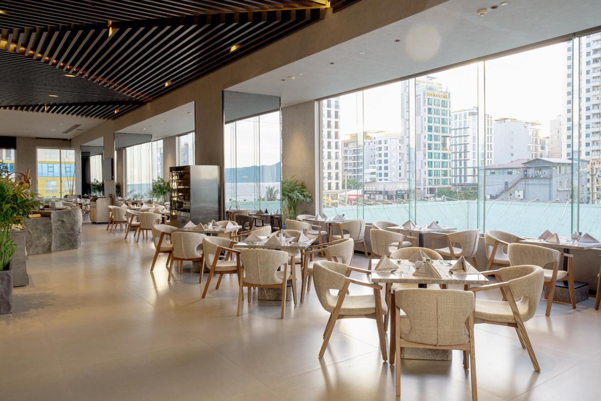 M Hotel Danang מראה חיצוני תמונה The restaurant